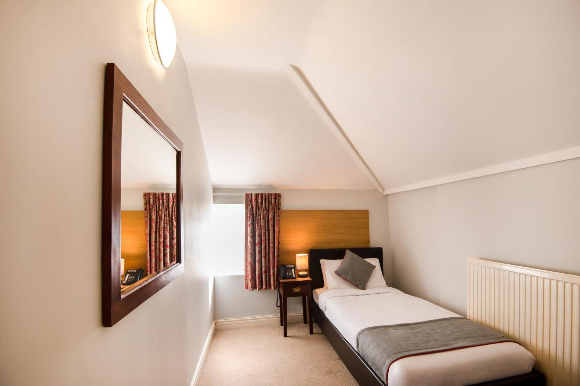 Hotel Oyo The Regency, Clifton Bristol Esterno foto