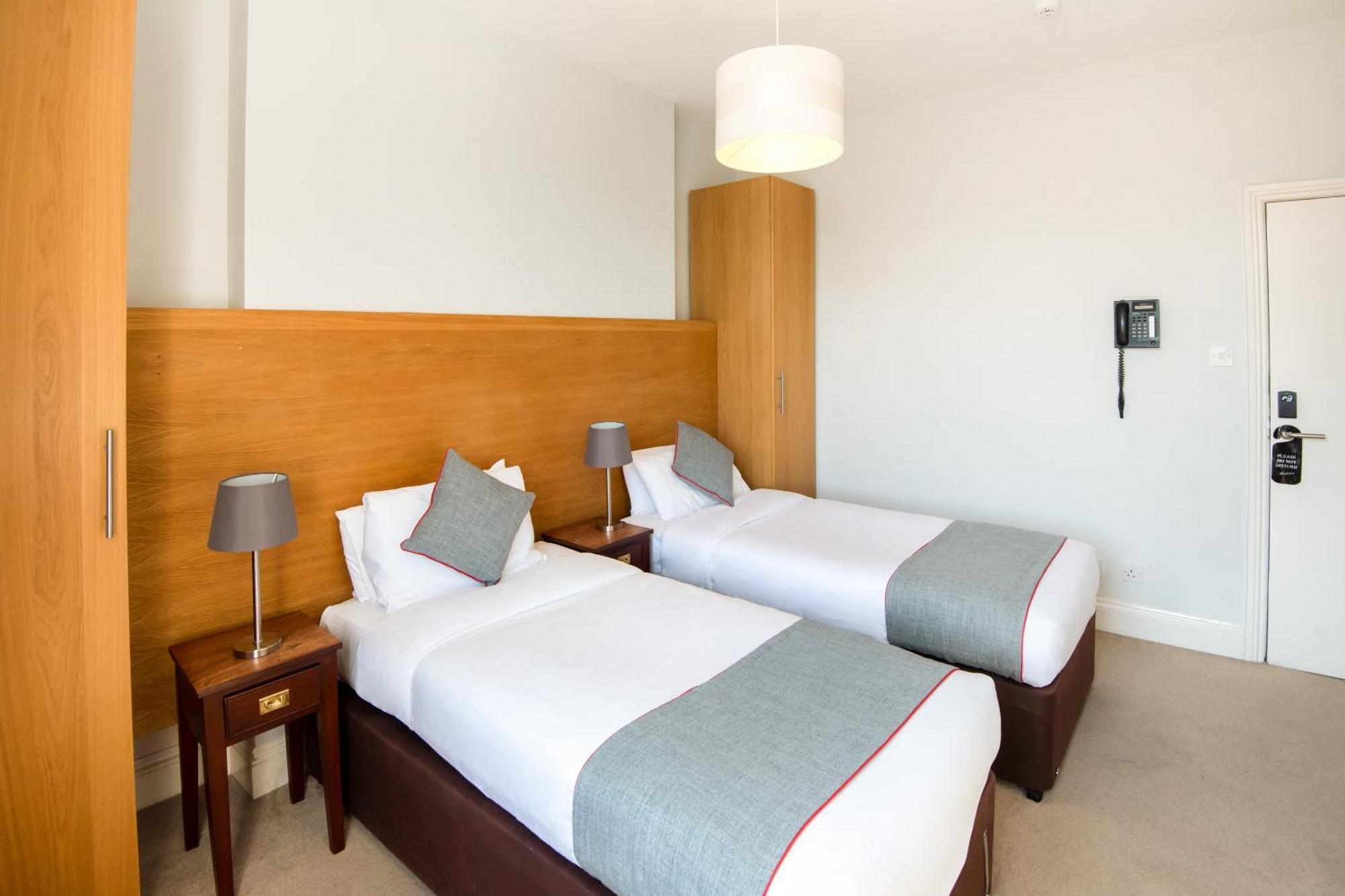 Hotel Oyo The Regency, Clifton Bristol Esterno foto